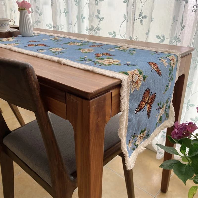 Vintage bežec na stôl s kvetinovým motívom olejomaľby